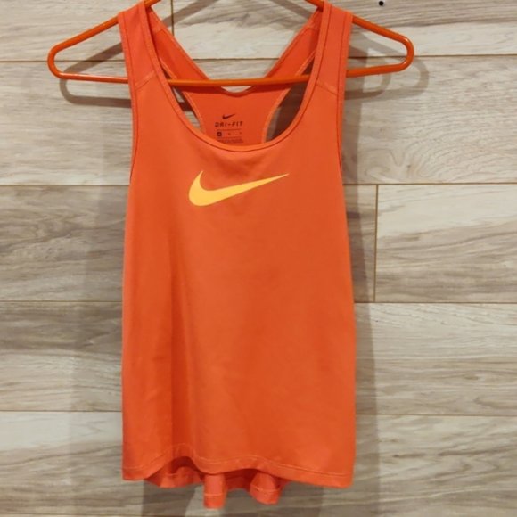 Nike Tops - Nike tank top M
